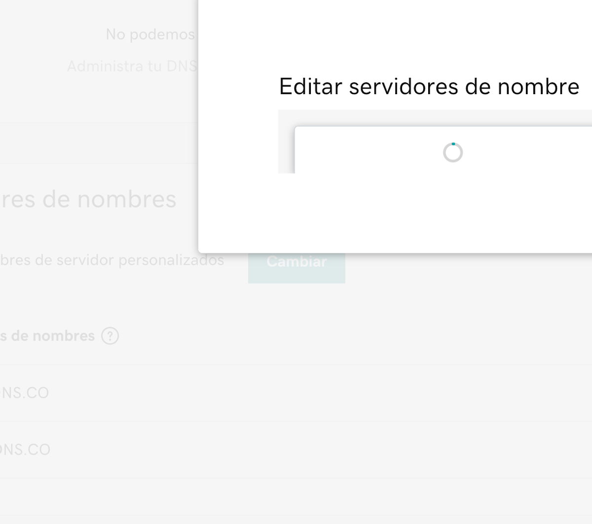 Busca la opción de "Servidores de nombres" y haz Click en Cambiar