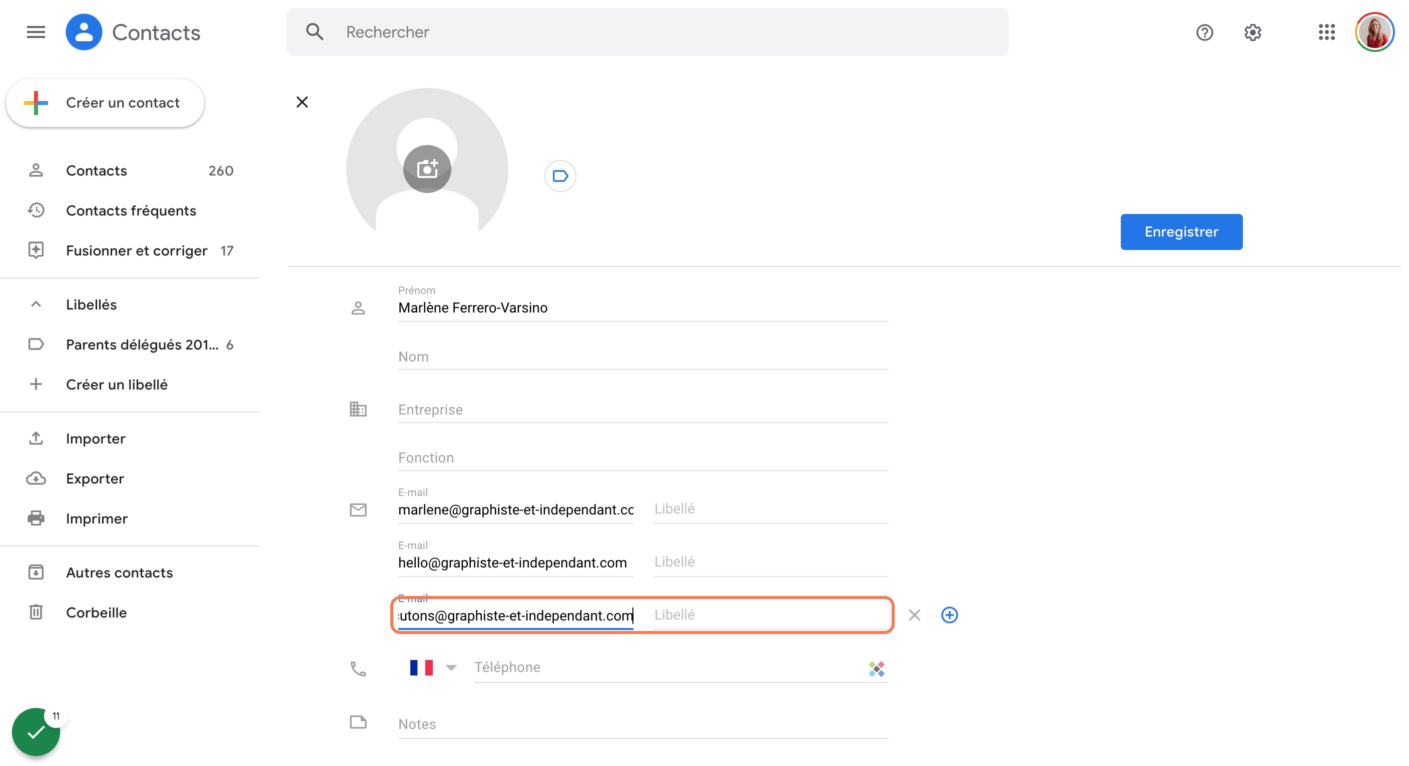 et "discutons@graphiste-et-independant.com"