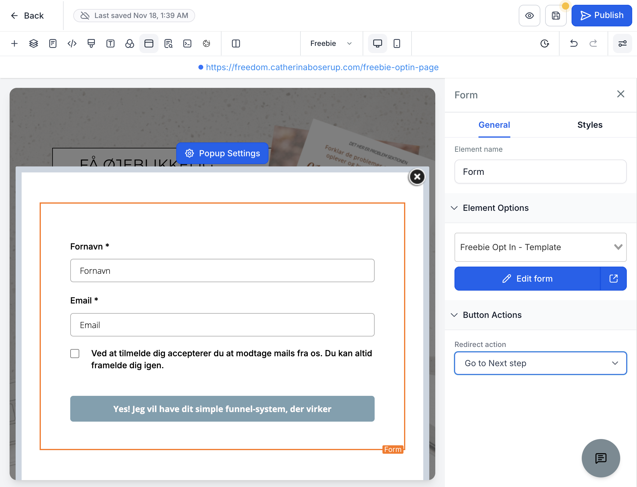 Indstil Button Action til enten "Go to Next step" eller "Go to website URL"