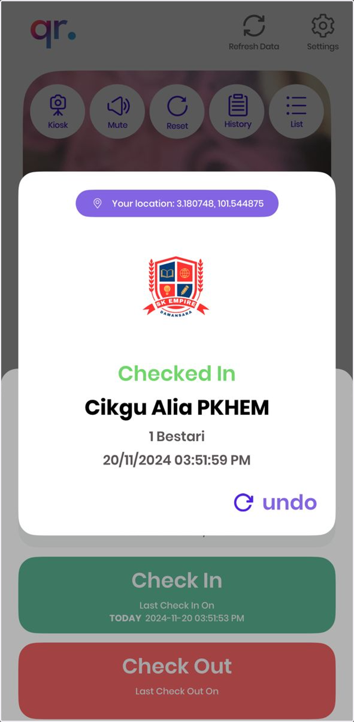 Selepas 'Check In', paparan ini akan keluar menandakan guru telah berjaya 'Check In'.