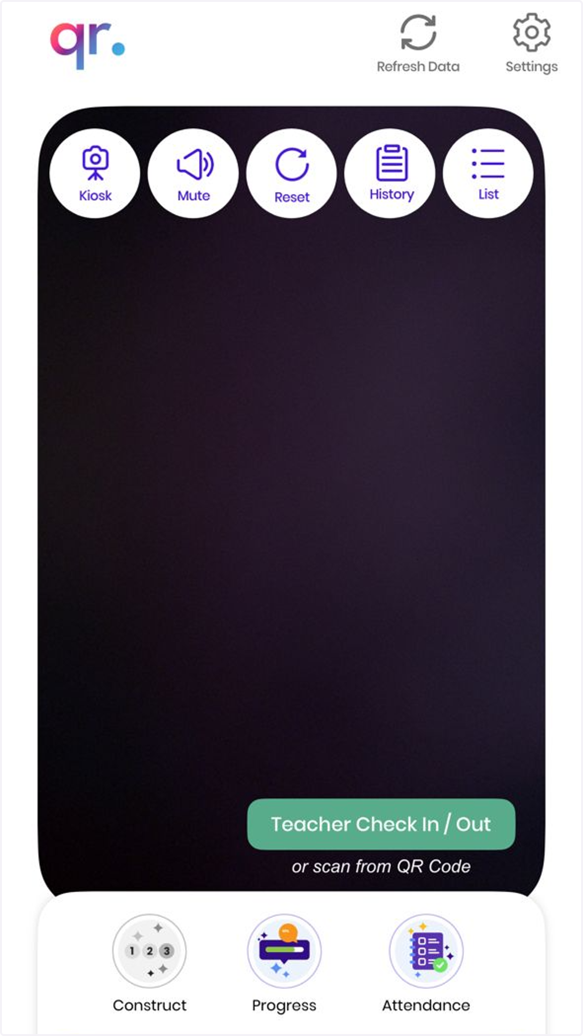 Guru imbas QR menggunakan aplikasi guru untuk kehadiran harian/kelas.