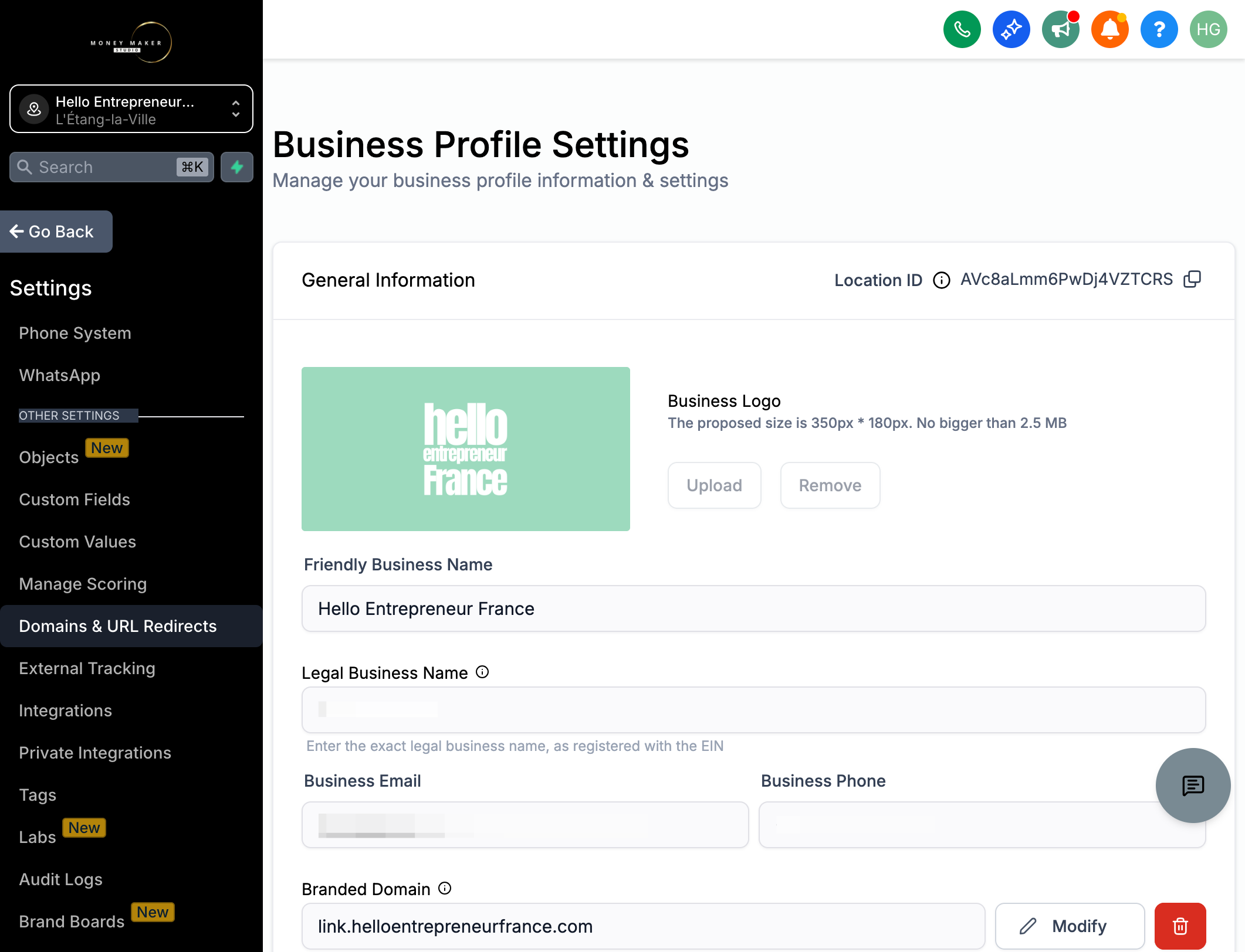 Klik på "Domains & URL Redirects"