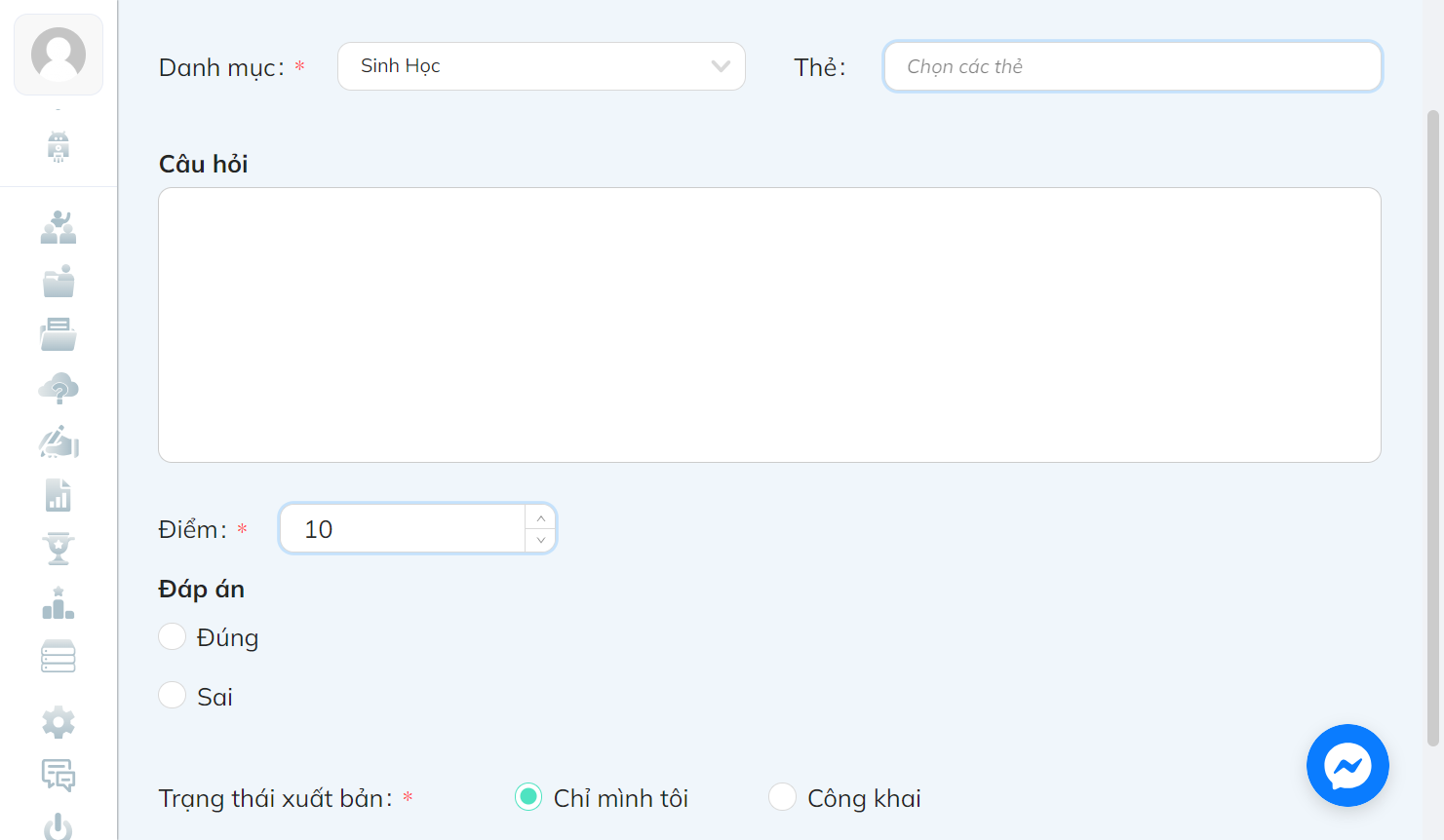Tại mục "Đáp án", chọn một đáp án mẫu để hệ thống chấm điểm tự động