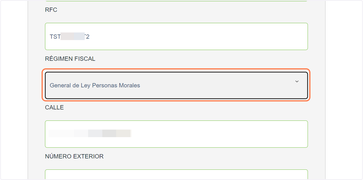 Así mismo, asegúrese de introducir correctamente su régimen fiscal. Al terminar de introducir sus datos de click en siguiente.