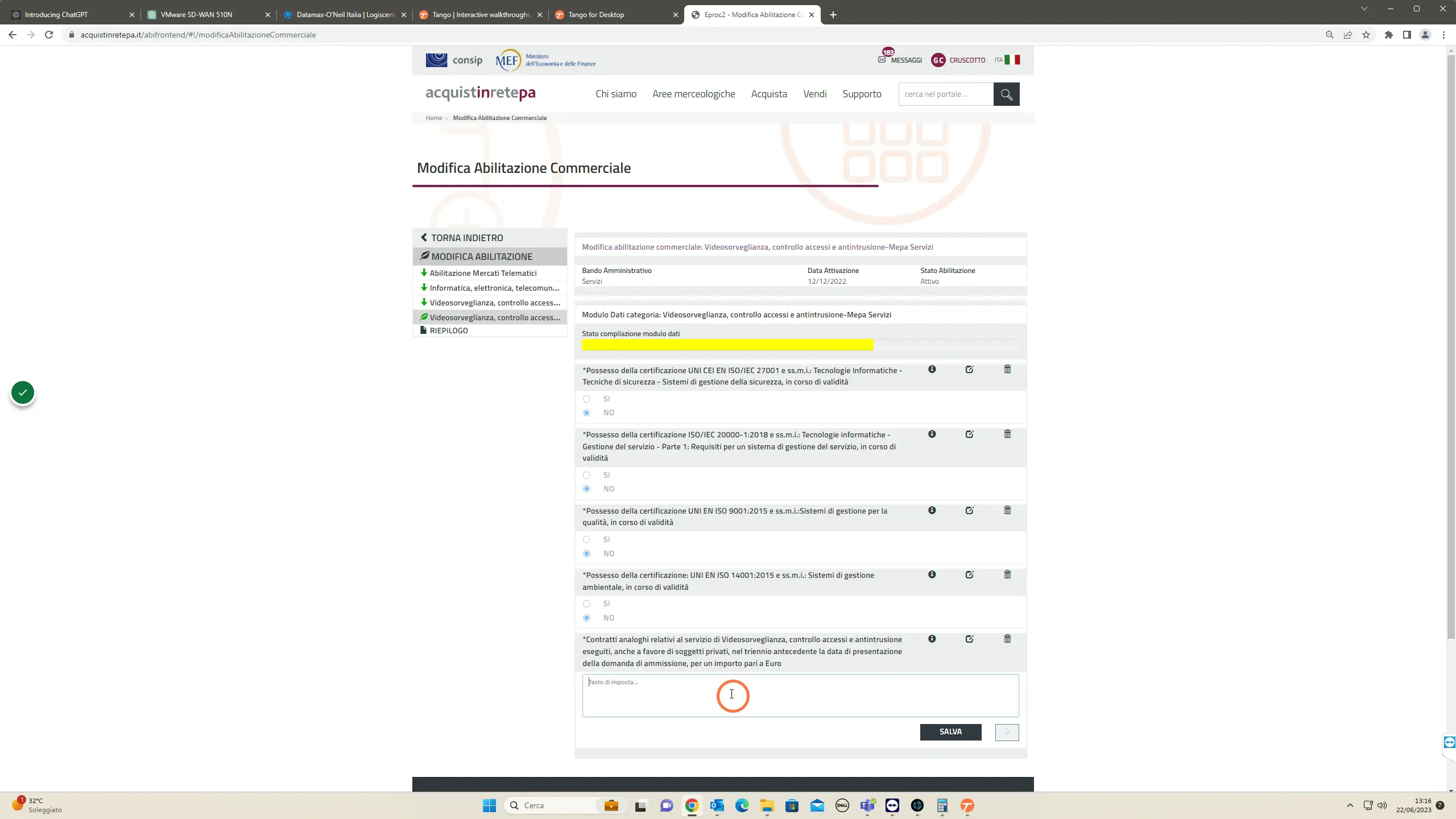 Fornire tutti i dati richiesti in tutti gli step