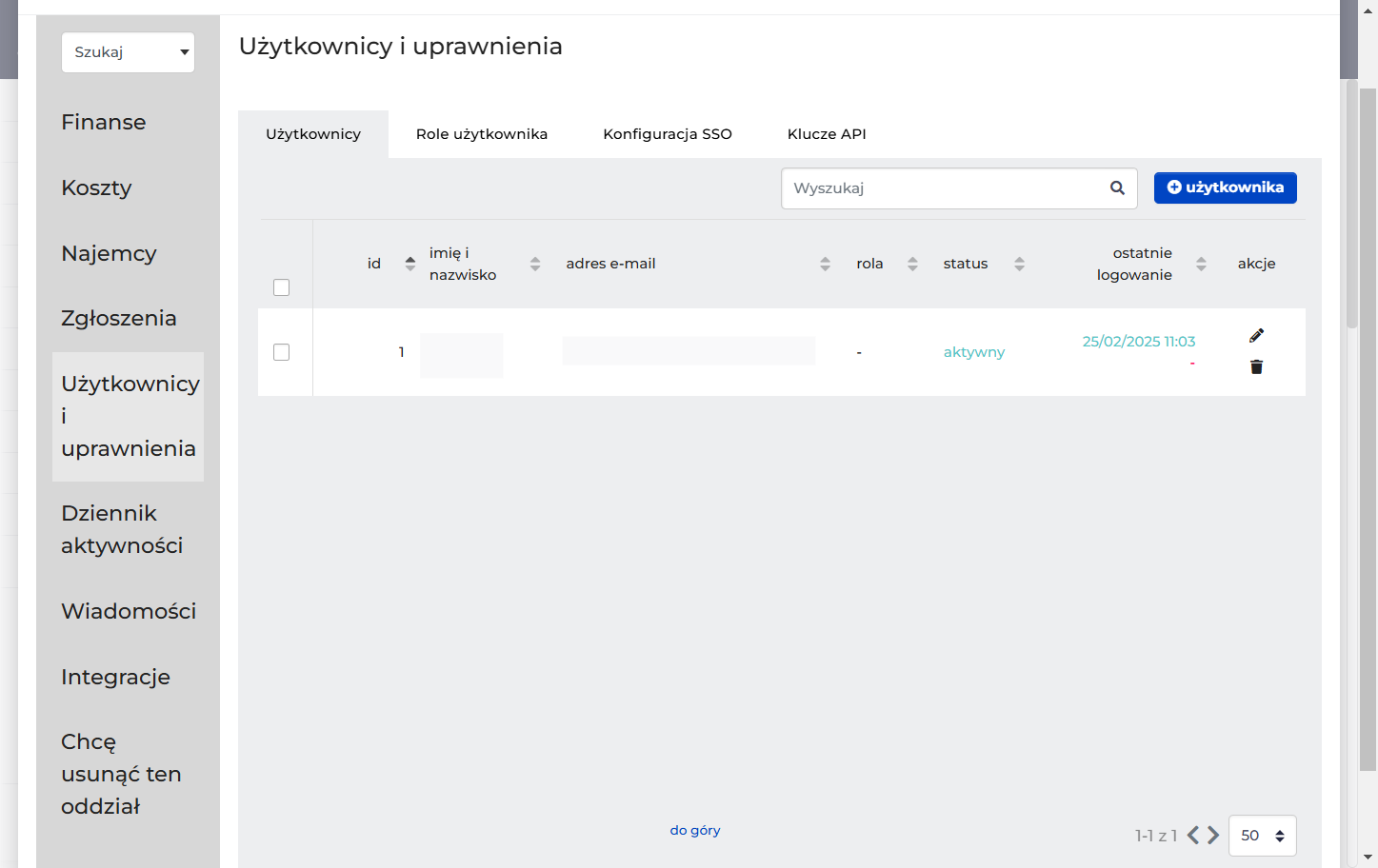 W sekcji "użytkownicy i uprawnienia"