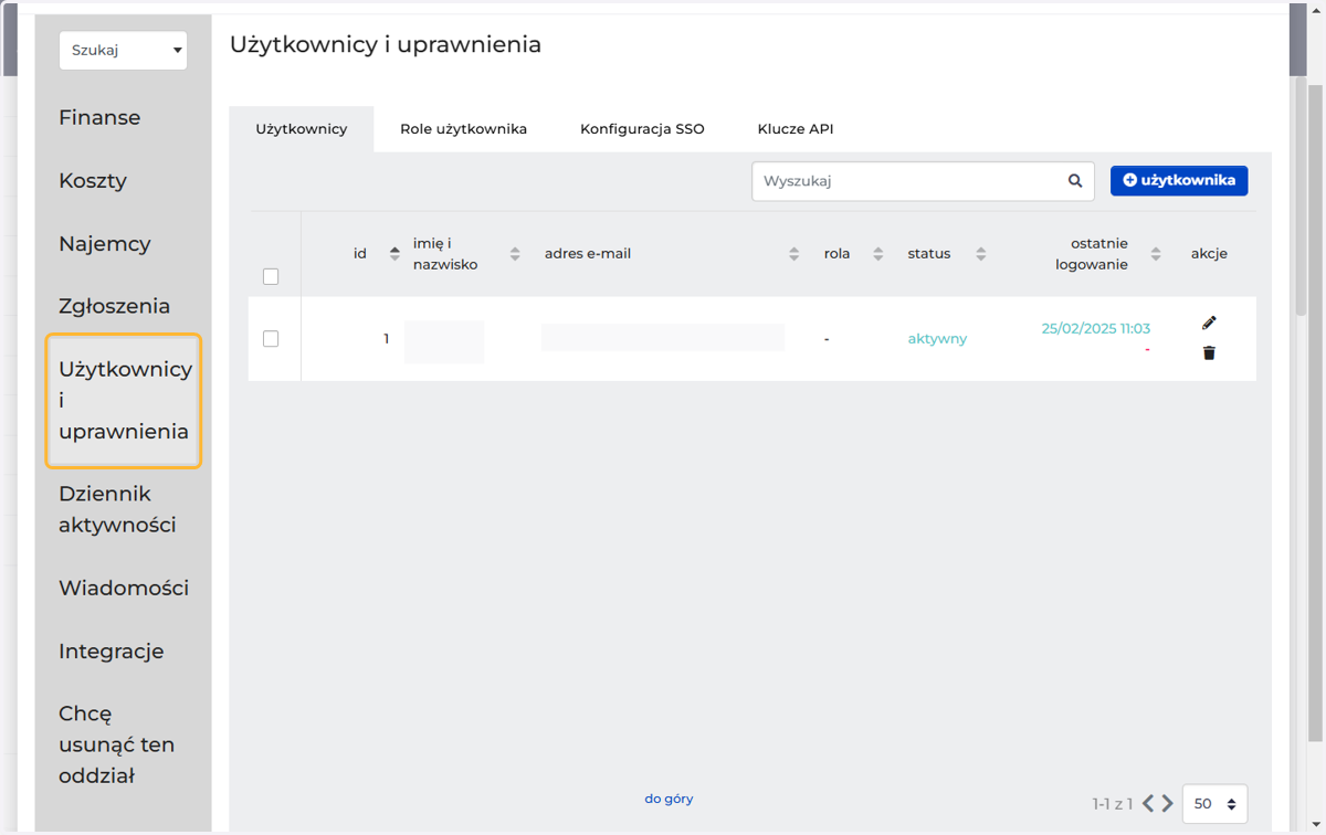 W sekcji "użytkownicy i uprawnienia"