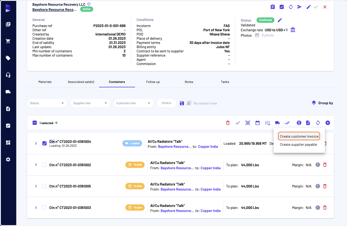 Click on "Create customer invoice"