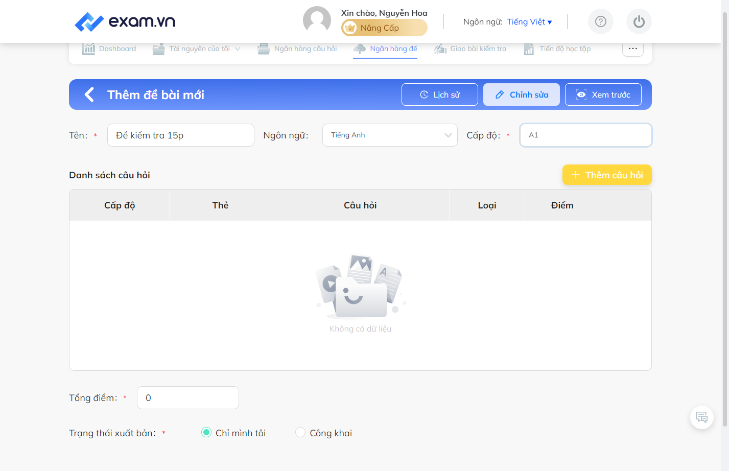 Nhấn vào "Thêm câu hỏi"