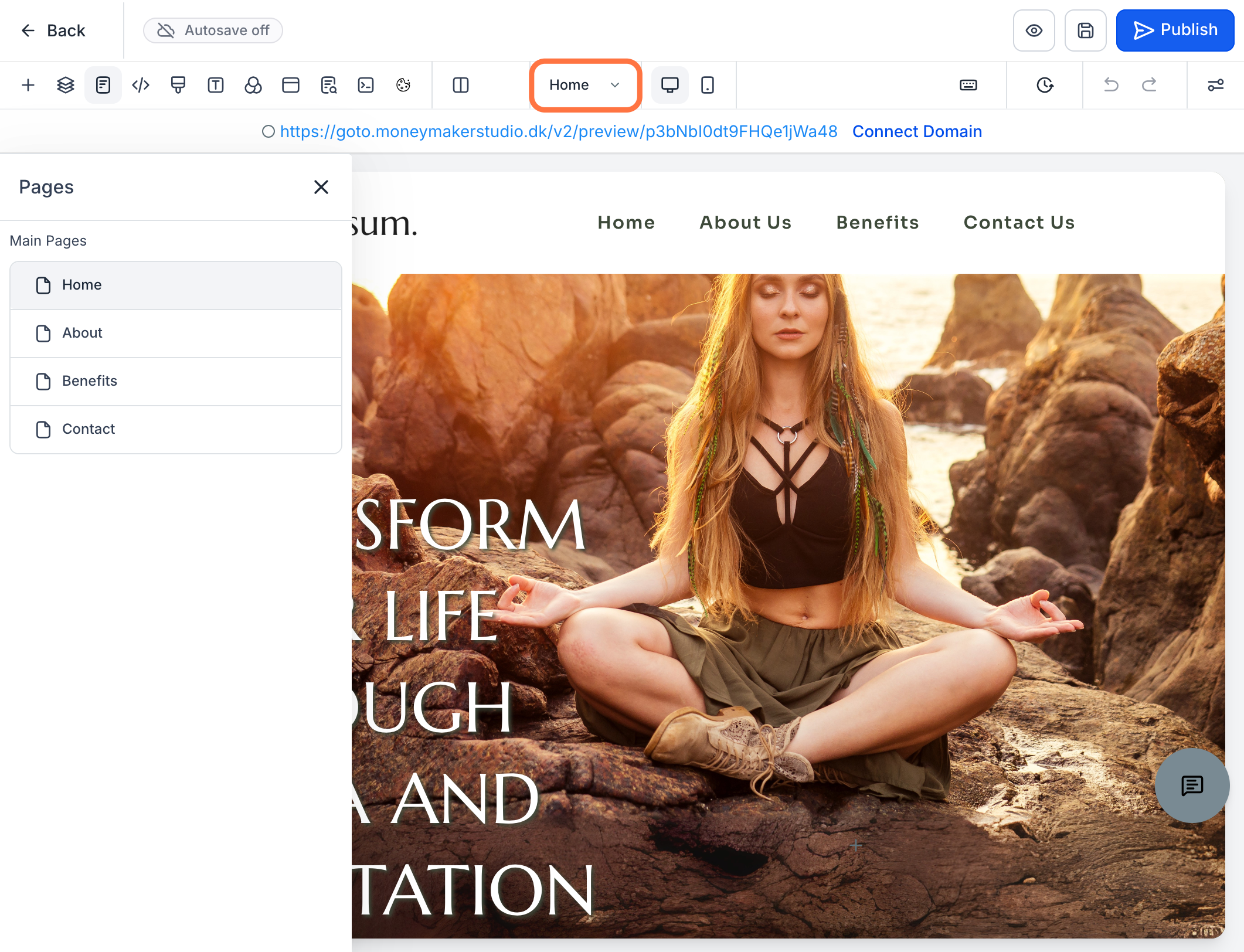 Din website-skabelon er nu klar til at blive redigeret. Naviger mellem de forskellige sider ved at klikke på Sidenavnet i den øverste menu og derefter vælge den side du vil gå til.