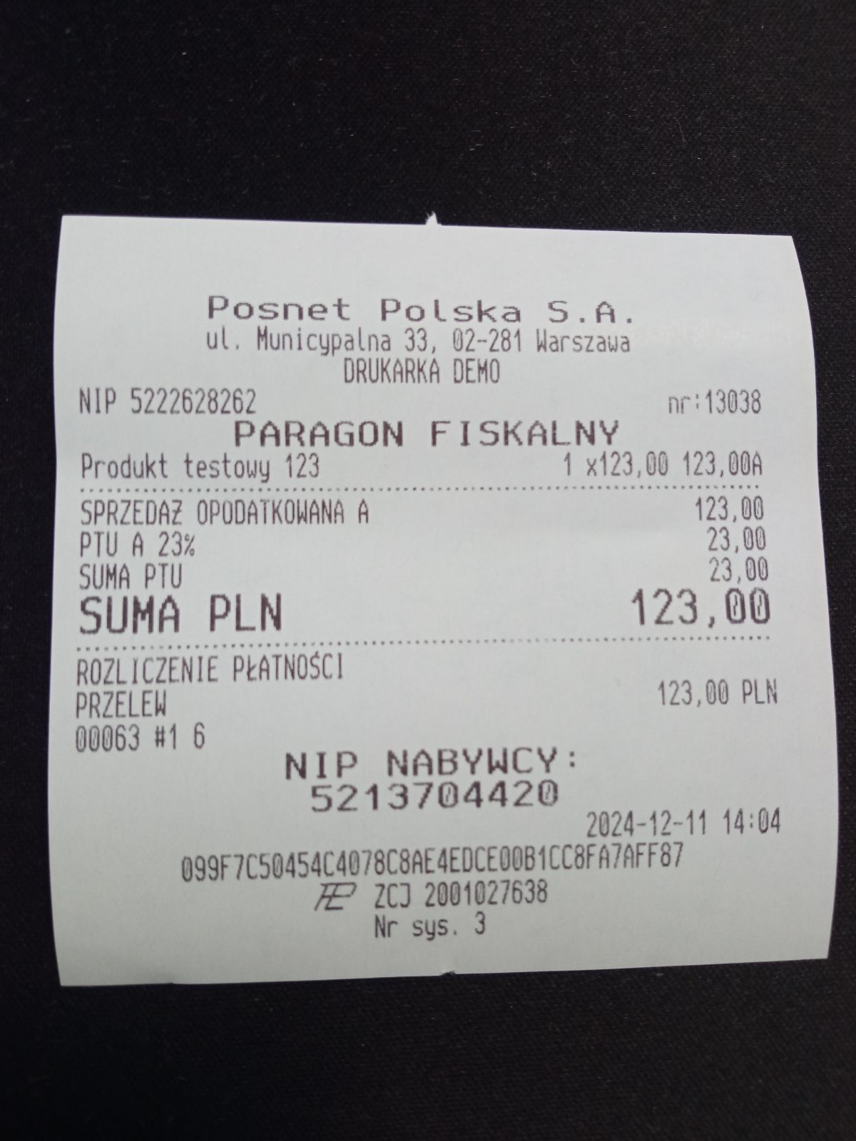 Paragon fiskalny z widocznym numerem NIP wydrukowany za pomocą drukarki fiskalnej z modułem Paragony.pl Fakturownia zawiera wszystkie wymagane dane, co zapewnia zgodność z obowiązującymi przepisami podatkowymi.