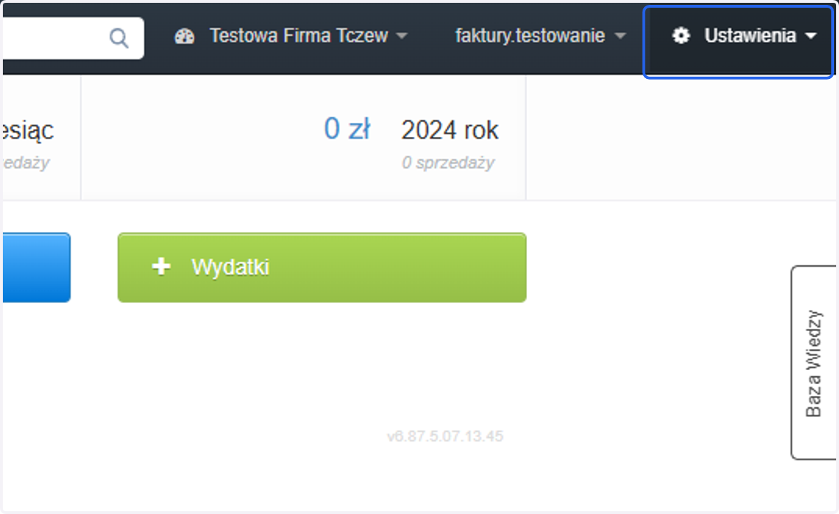 Aby określić domyślną stawkę podatku dla działu, przejdź do zakładki 'Ustawienia'.