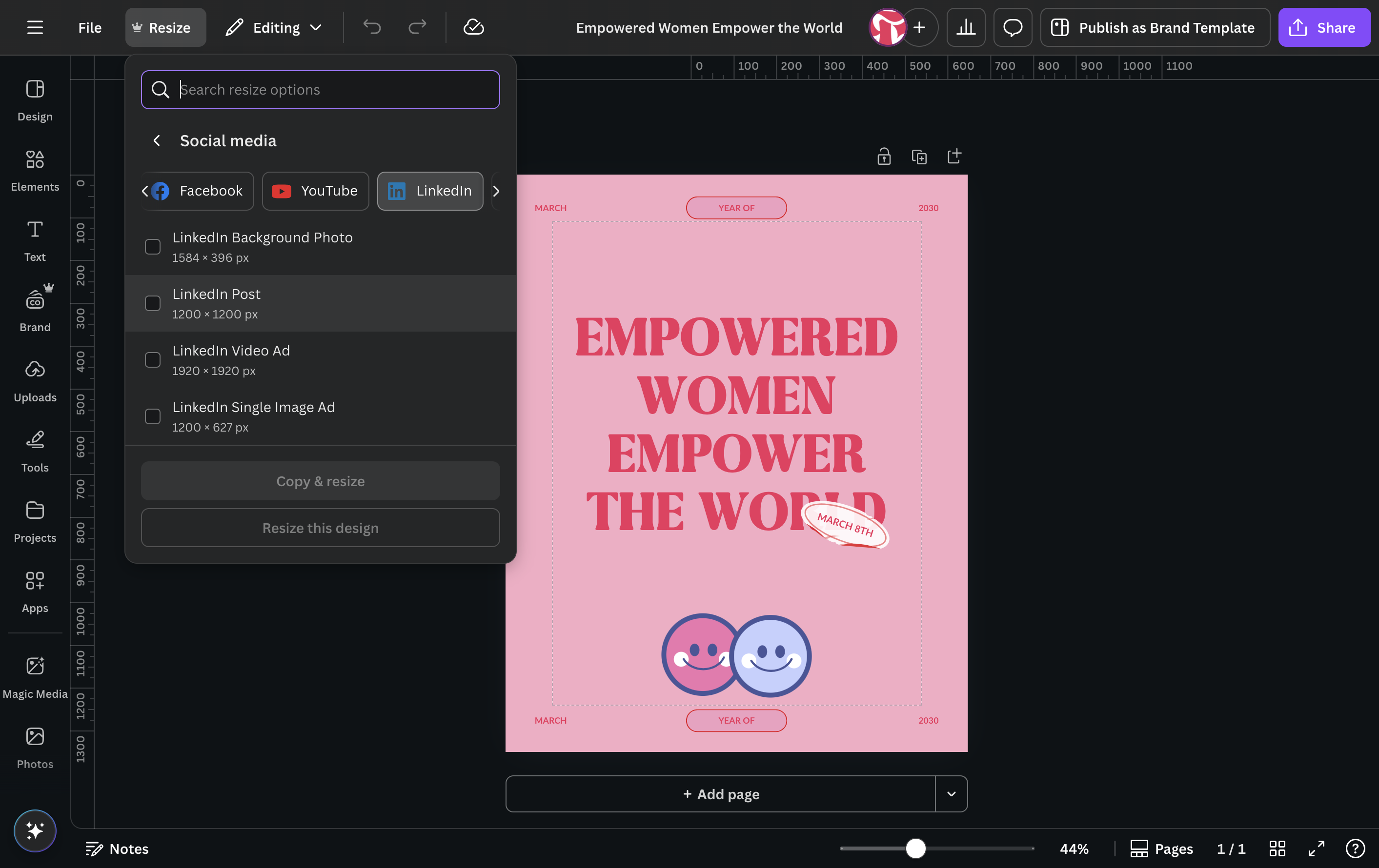 Click on a size preset or input a custom size.