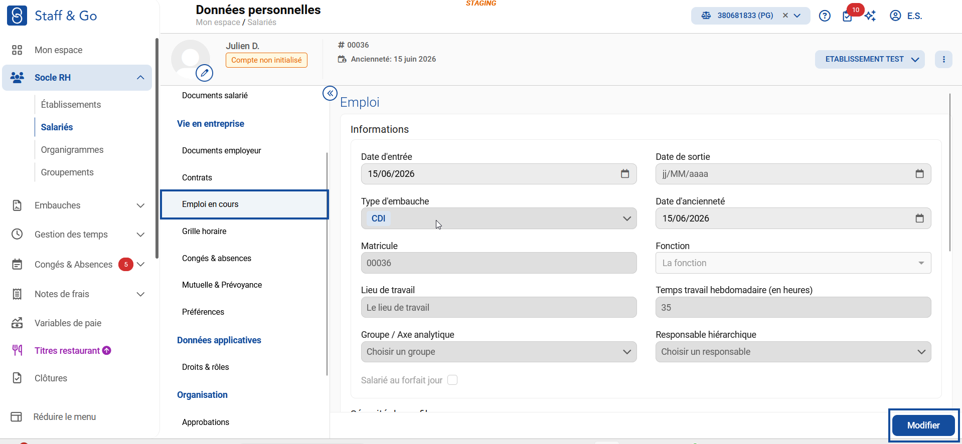 Depuis l'onglet "Emploi en cours" de la fiche salarié, cliquer sur le bouton "Modifier".