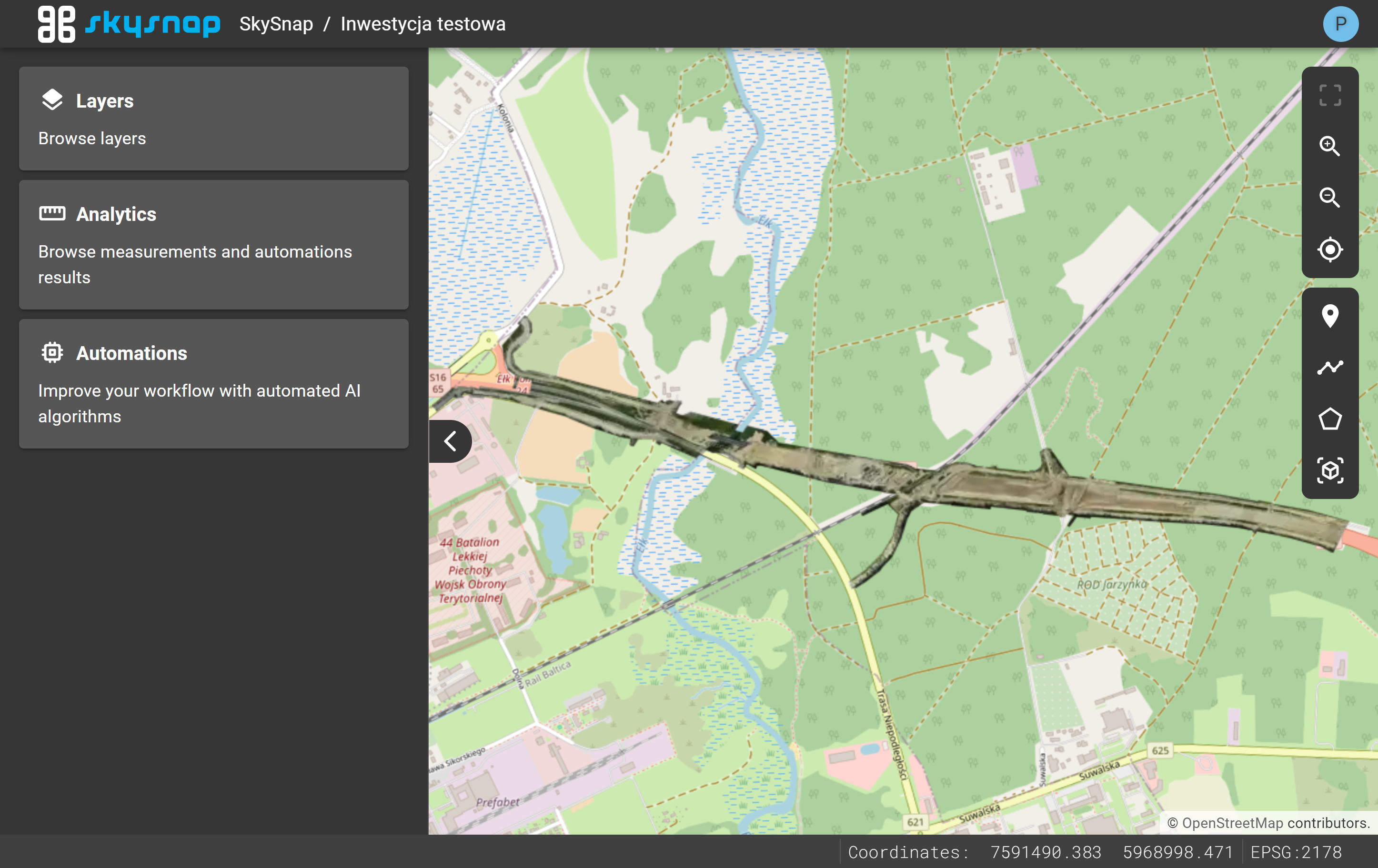 You can see the project screen, where you should see the data imported into the system. In this view you can analyze data, take measurements and generate reports.