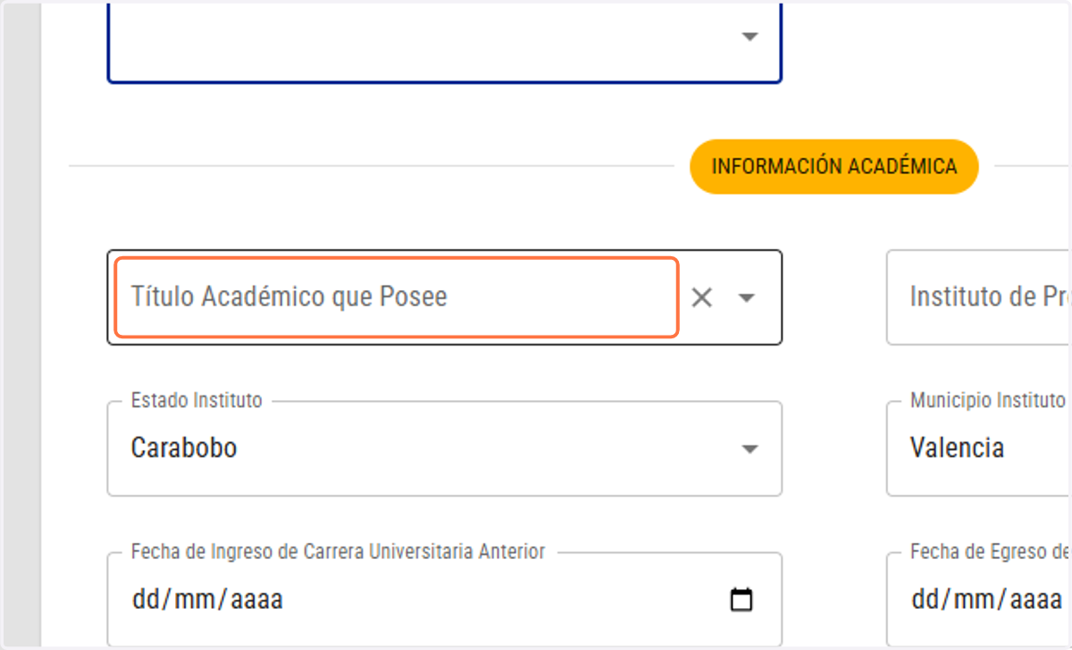 Click on Título Académico que Posee