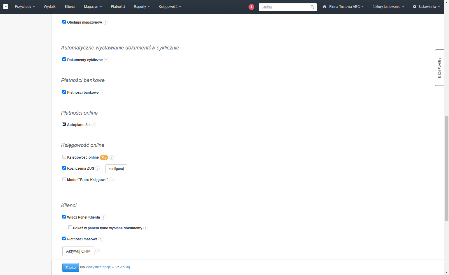 W sekcji 'Płatności online' zaznacz checkbox przy opcji 'Autopłatności'.
