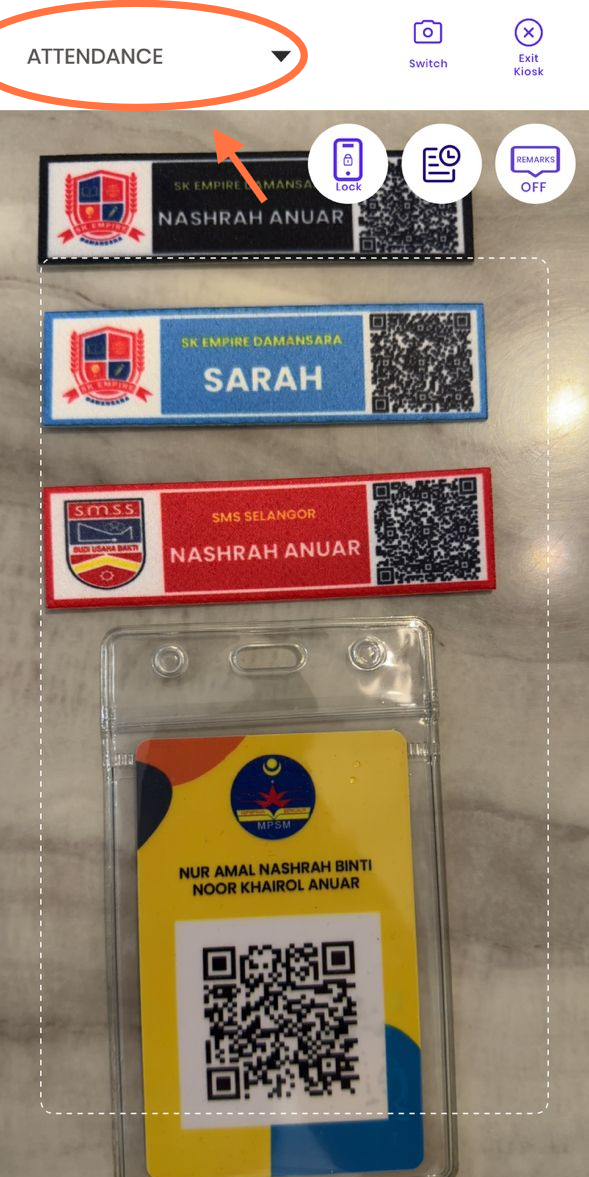 Kedua, imbas kod QR pelajar menggunakan butang ‘Kiosk’ dan pastikan bahawa item yang dipilih ialah ‘Attendance’.