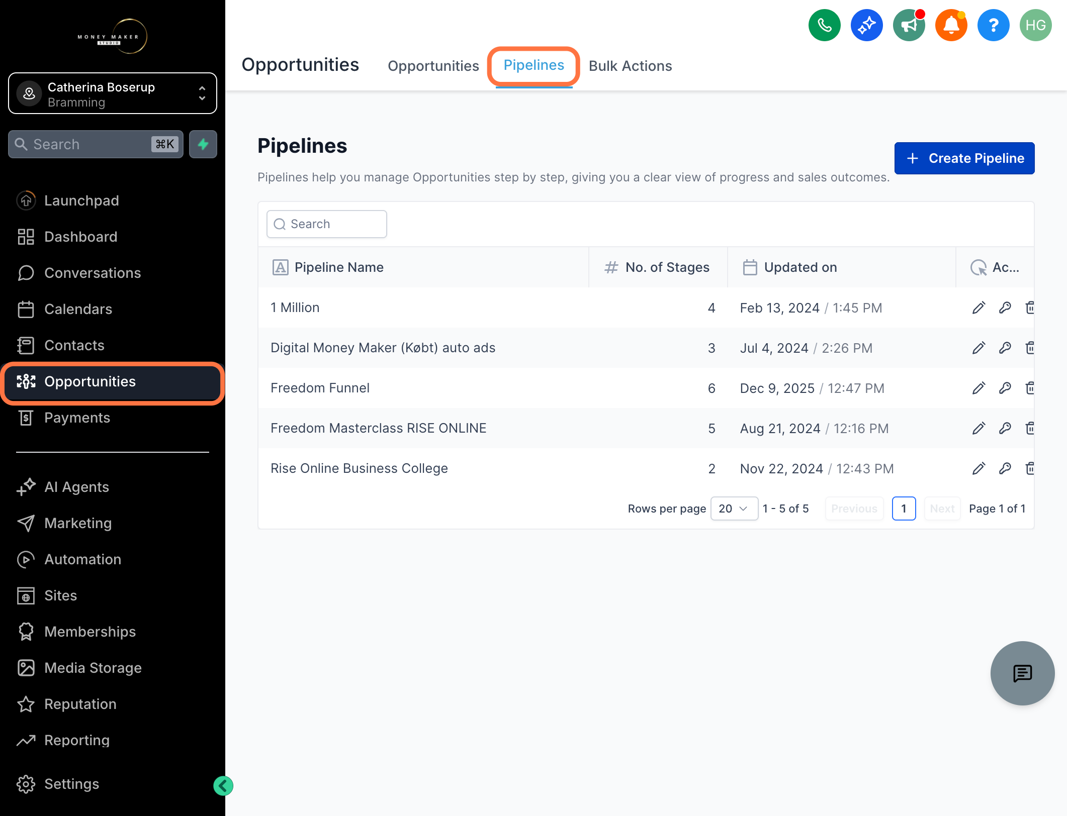 Gå til "Opportunities" - "Pipelines" og klik "Create Pipeline"