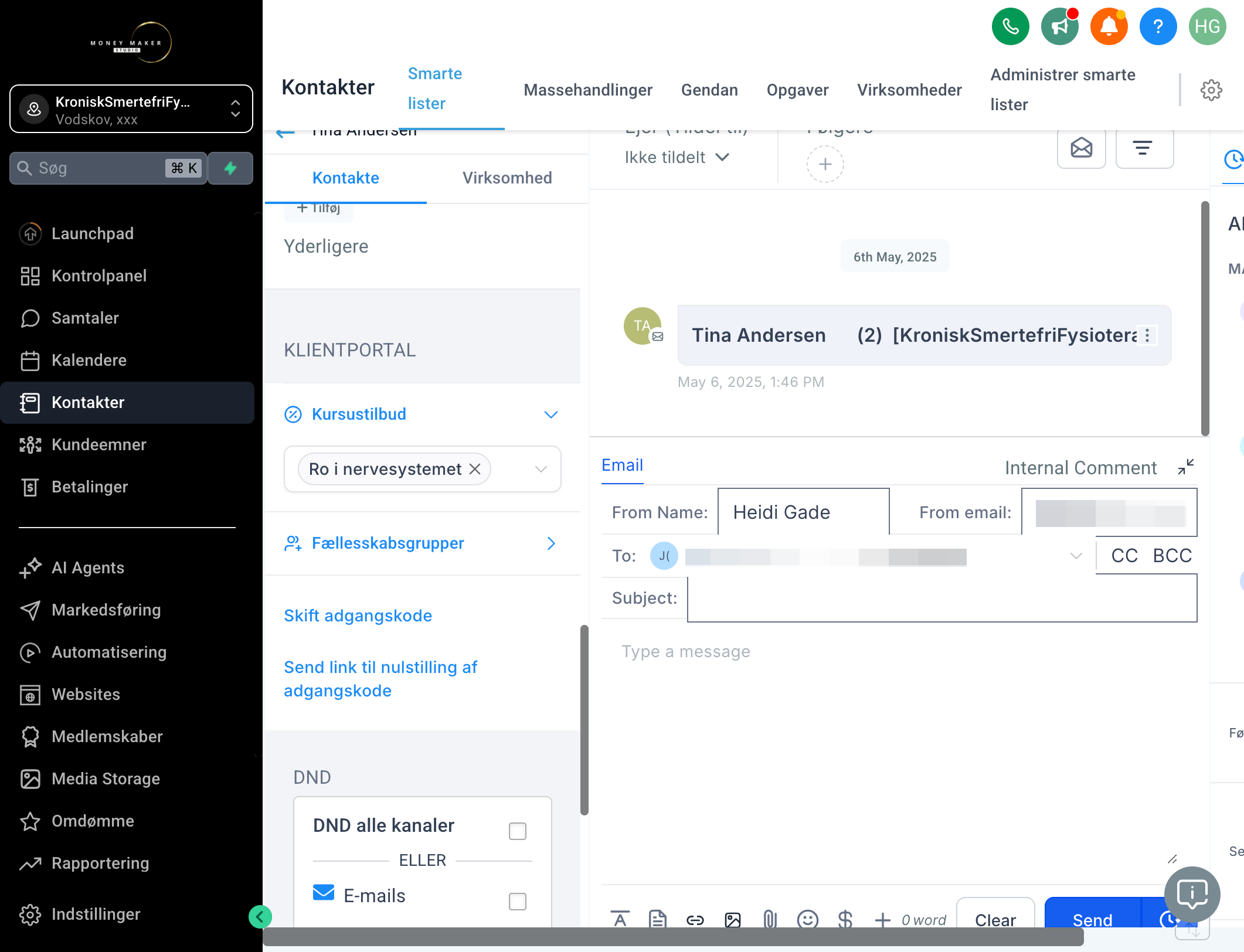 For at sende din kunde login-oplysninger, kan du enten vælge at klikke på "Send reset password link/Send link til nulstilling af adgangskode" eller....