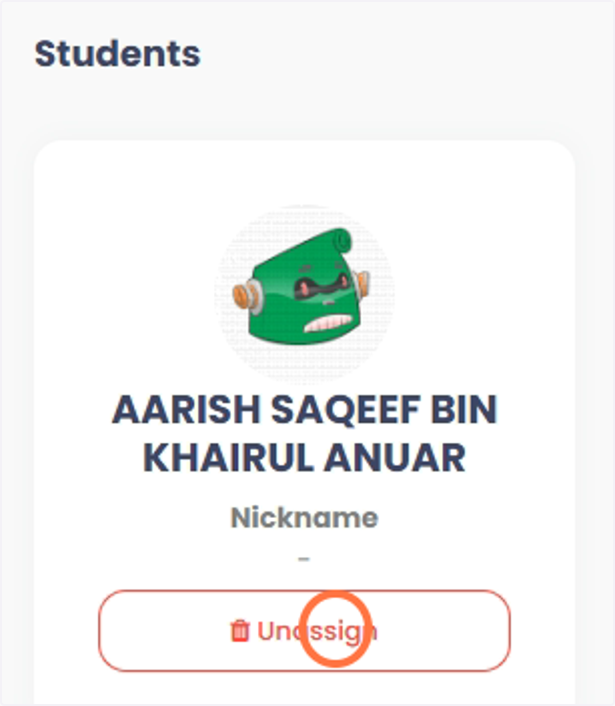 Untuk padam dari 'Groups', buka 'Groups' > pilih kumpulan > pilih pelajar > klik pada 'Unassign'.